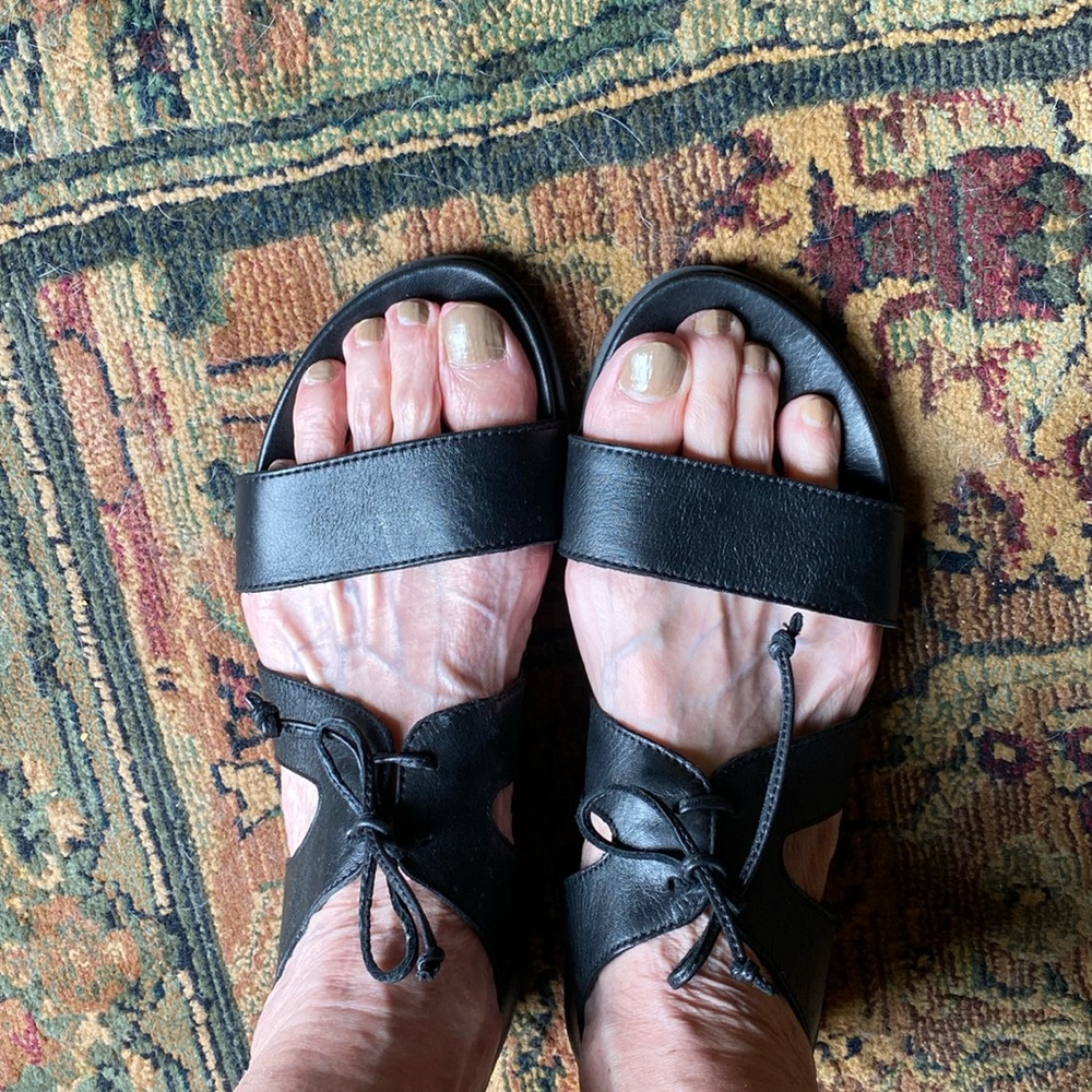 Mix Mooz black leather sandals
